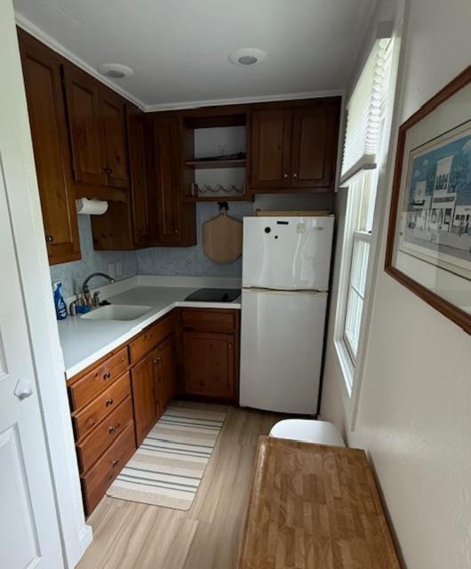Cedar Court 2*